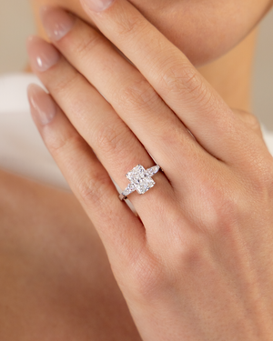 Radiant Cut & Kite Shape Side Stones Diamond Ring | 2.54tw