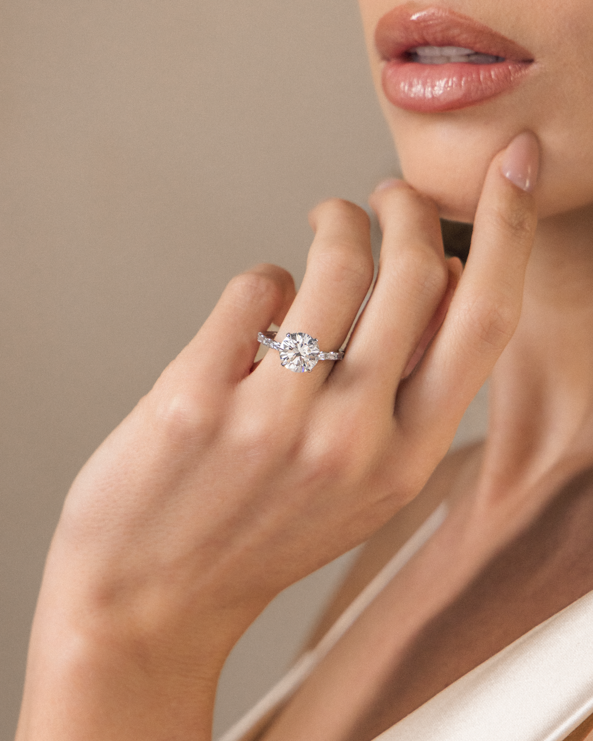 Round Brilliant and Alara Diamond Ring | 3.50tw