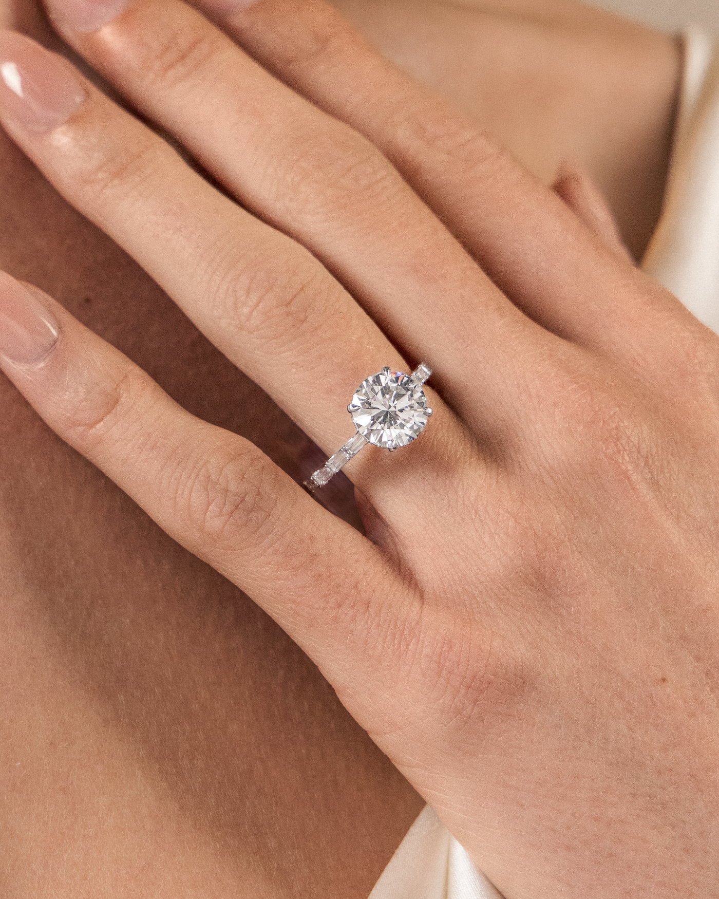 Round Brilliant and Alara Diamond Ring | 3.50tw