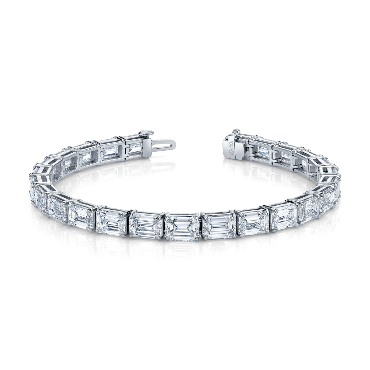 East/West Emerald Cut Diamond Tennis Bracelet | 30.21tw