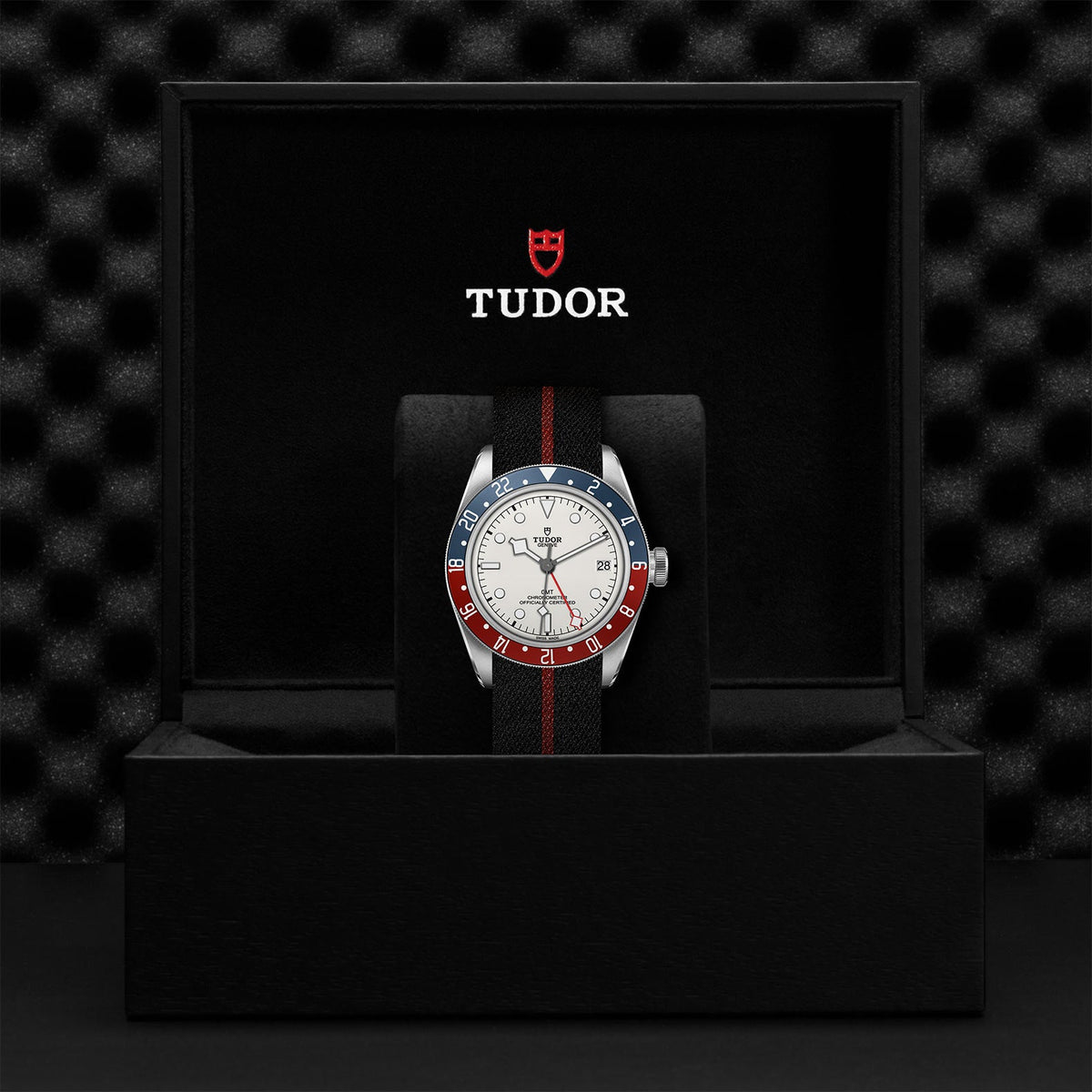 Black Bay GMT - Watches TUDOR