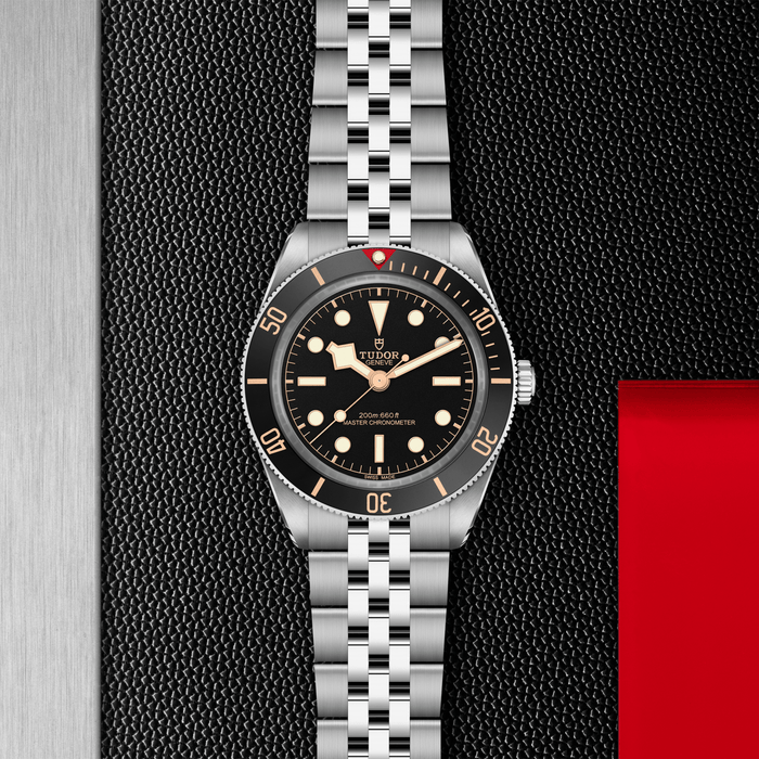 BLACK BAY 58